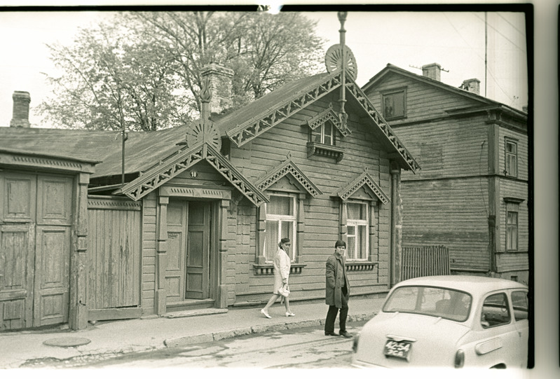 Maja välisvaade Sakala t. 18