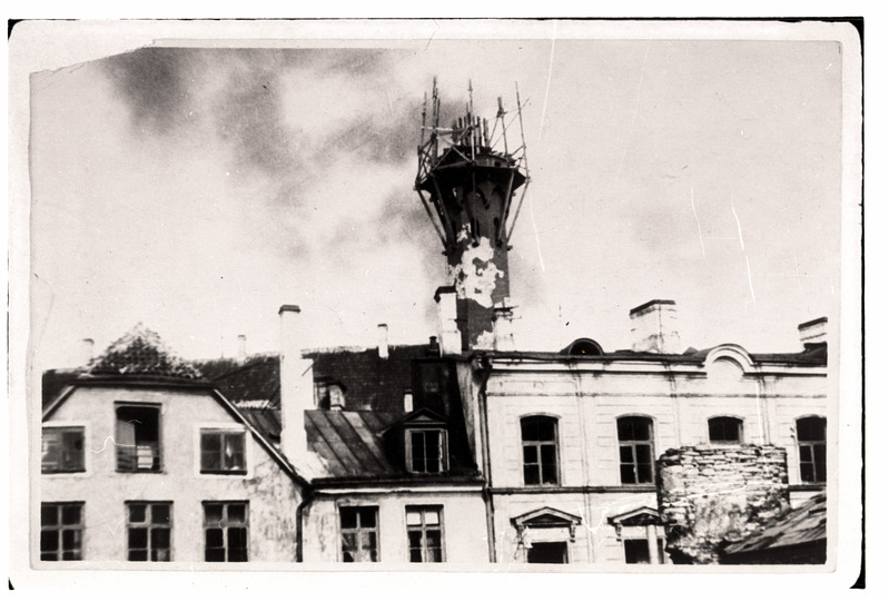 Tallinn. Raekoda. Raekoja torni põlemine 1944. a