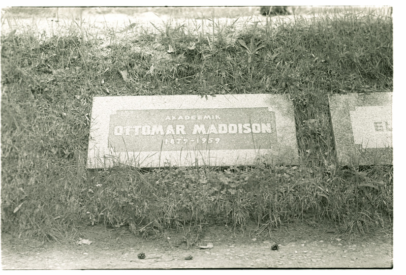 Tallinn. O. Maddissoni kalm Metsakalmistul