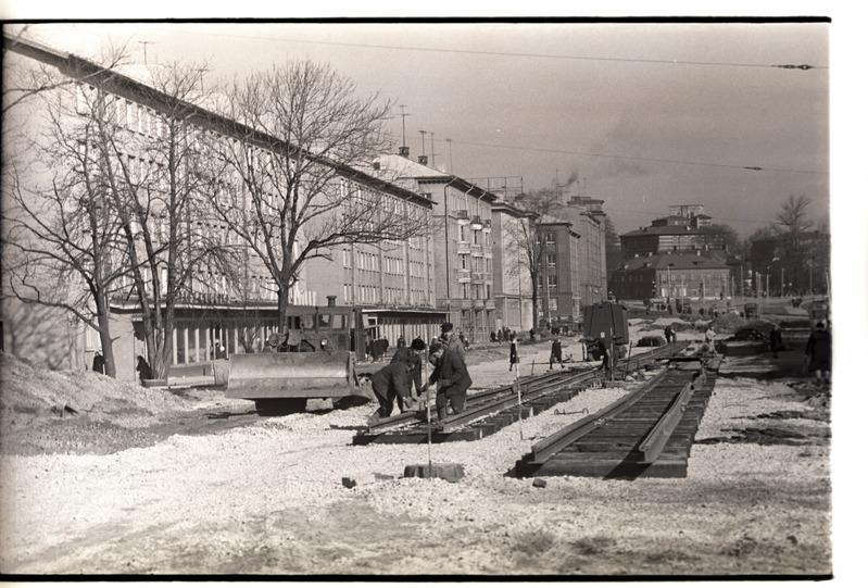 Trammitee paigaldamine Pärnu mnt- l