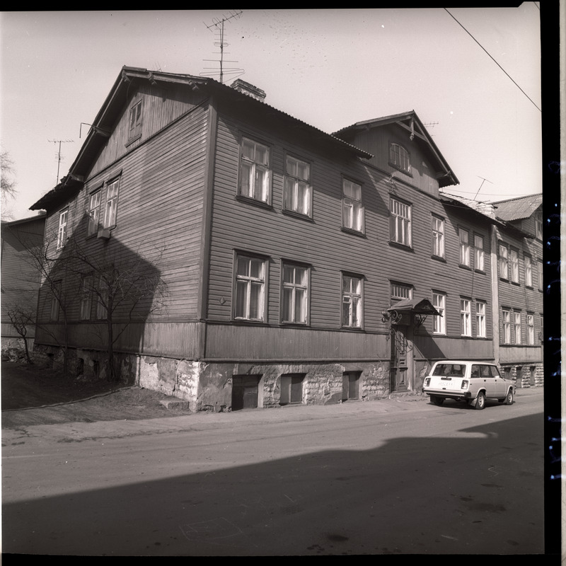 Köie t. 1 c kahekordne puumaja