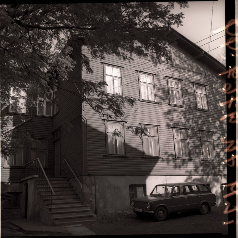 Kungla t. 38 kahekordne puumaja