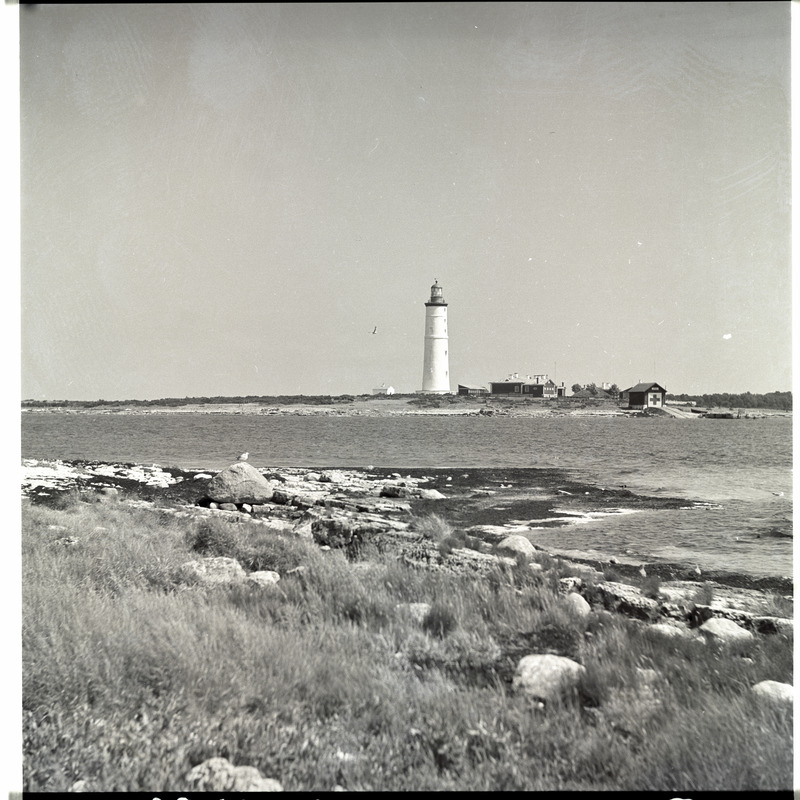 Saaremaa, rand tuletorniga.