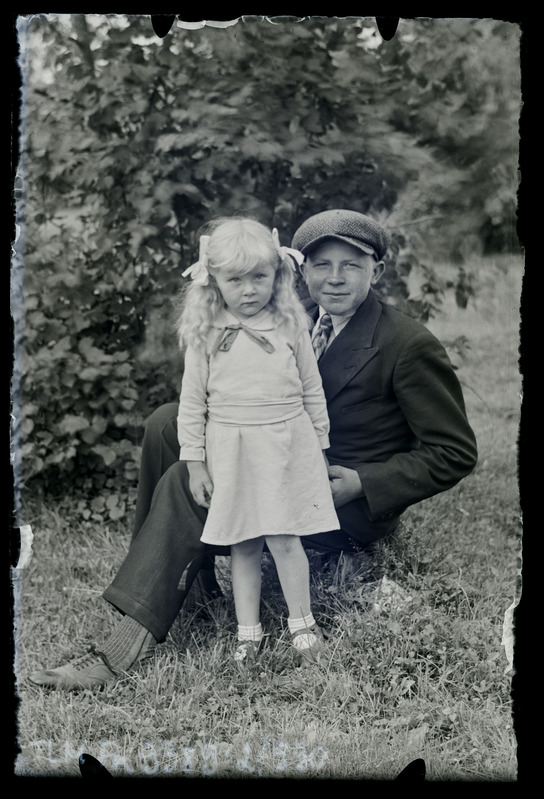 Kaksikportree vasakult: Aino Reinik, Juhan Teder.