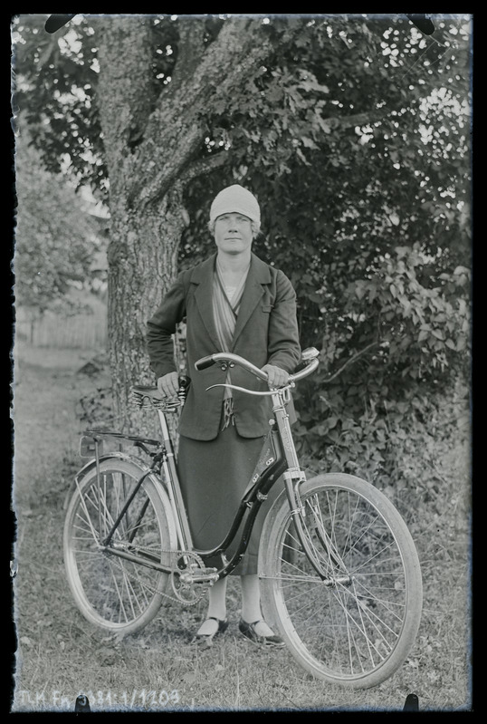 Portree: tundmatud naine jalgrattaga