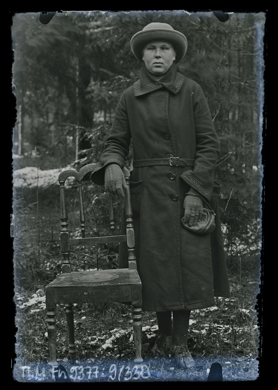 Kaksikportree: tundmatu naine