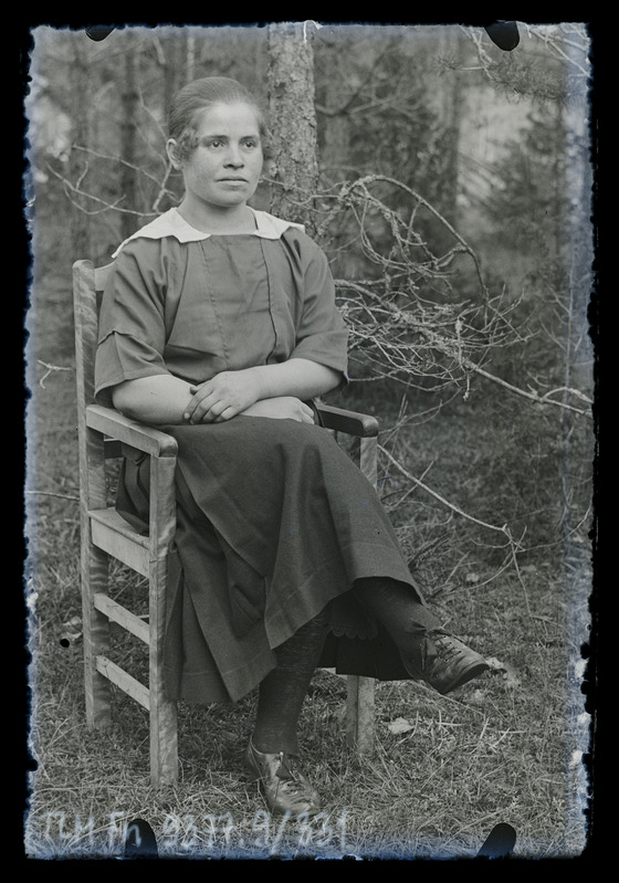 Kaksikportree: tundmatu naine