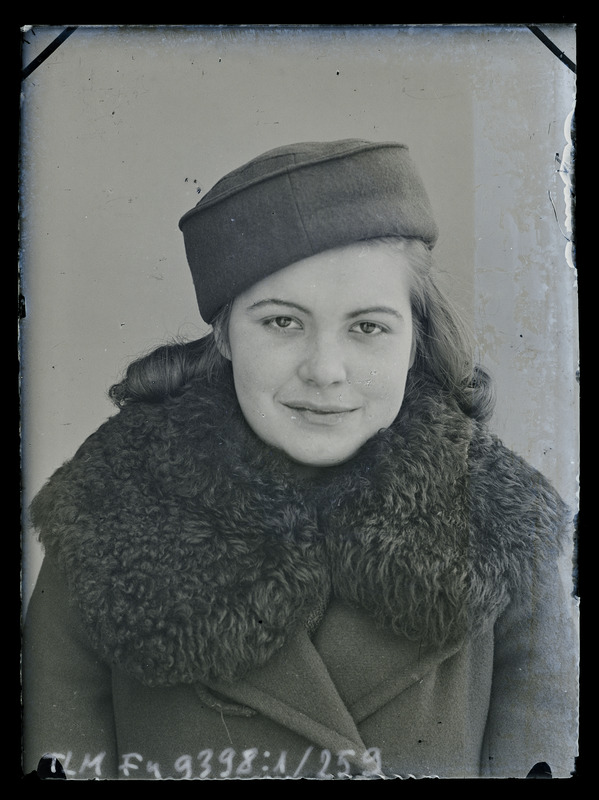 Portree: tundmatu naine talveriietes