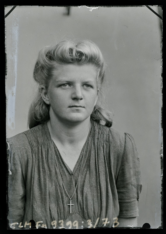 Portree: tundmatu naine