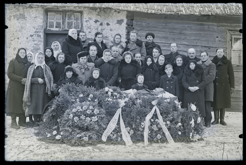 Grupipilt: Juhan Kivistu matused