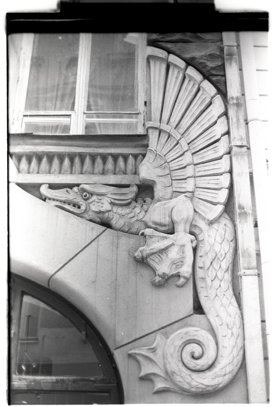„Arhitektuur, detail“ - Tallinn, Pikk tn 18 hoone fassaadi detail.