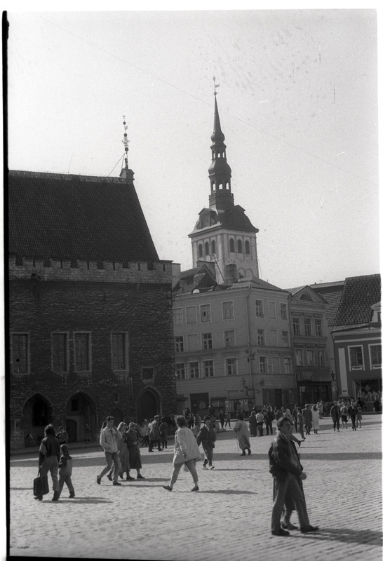 „Vana Tallinn“ - Tallinn. Vaade Raekoja platsilt Niguliste kiriku suunas.