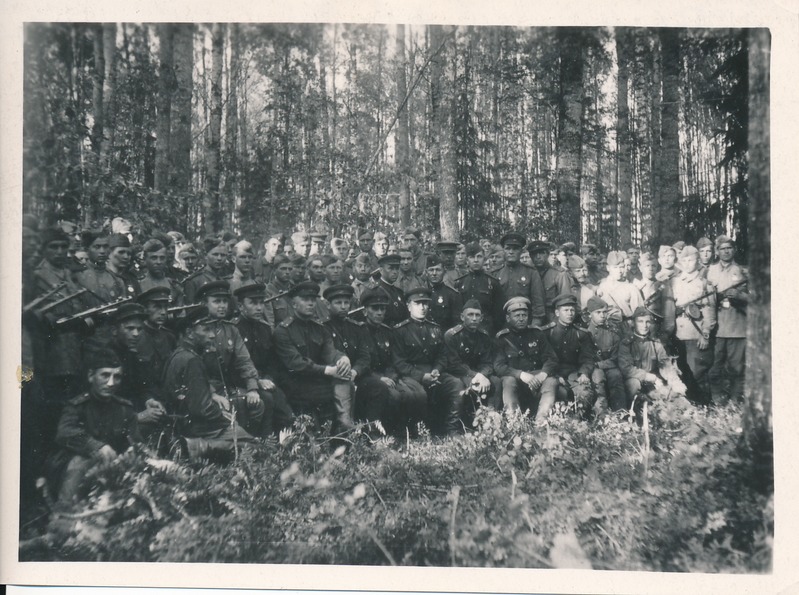 Tartu vallutuslahingutes (1944) osalenud: Tartu-nimelise 282. diviisi luurajate kokkutulek. 9.07.1943