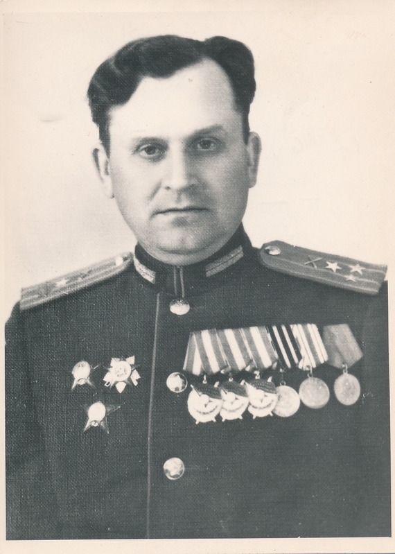 Konstantin Šamajev - 1246. tankitõrje suurtükipolgu komandör.