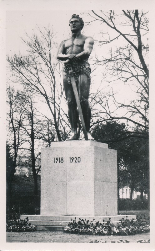 Vabadussõja mälestussammas Kalevipoeg. Tartu, 1935.