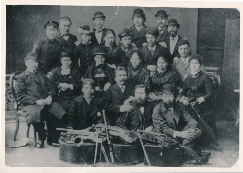 Vanemuise seltsi näitlejad ja muusikud. Tartu, 1897.