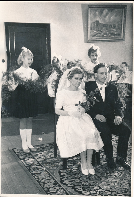 Pulm, abielu registreerimine. Tartu Linna Perekonnaseisuaktide Büroo. 1962.