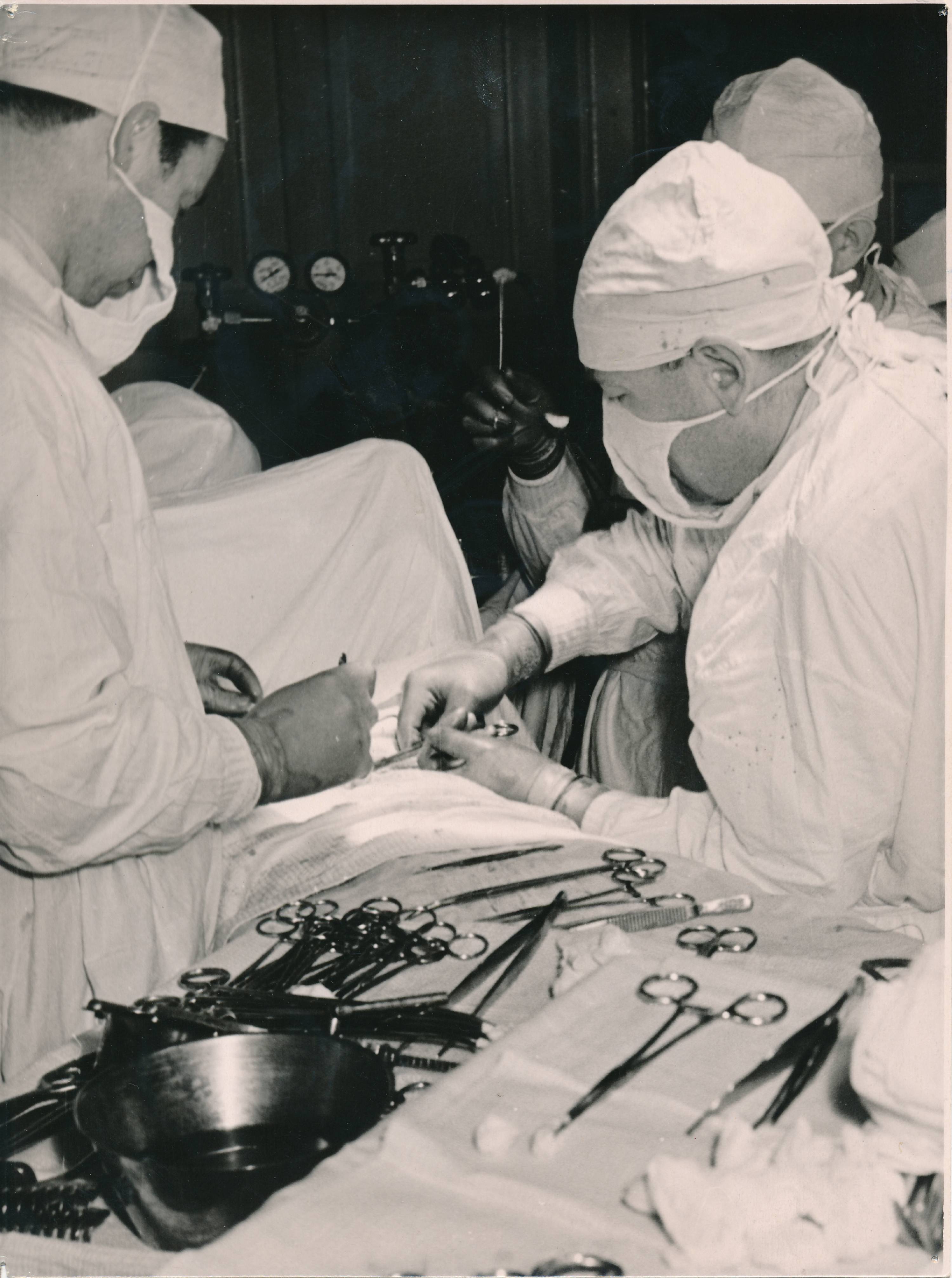 Vabariiklik Tartu Kliiniline Haigla, kopsuoperatsioon. 1960