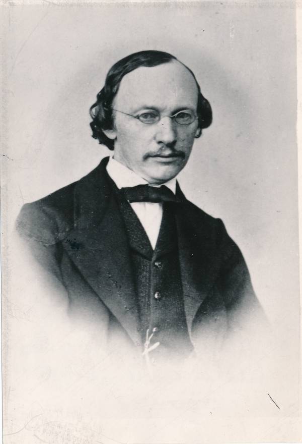 Portreefoto. TÜ Botaanika professor Heinrich Moritz Willkomm (1821–1895). 19. sajand.