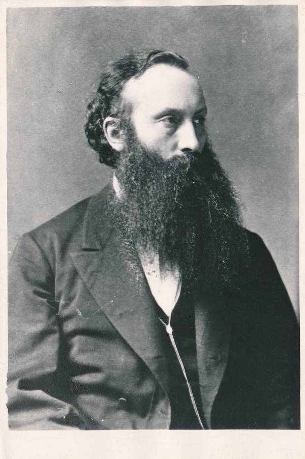 Portreefoto. TÜ Loodusgeograafia ja meteoroloogia professor Johann Karl Friedrich Weihrauch (1841–1891). 19. sajand.