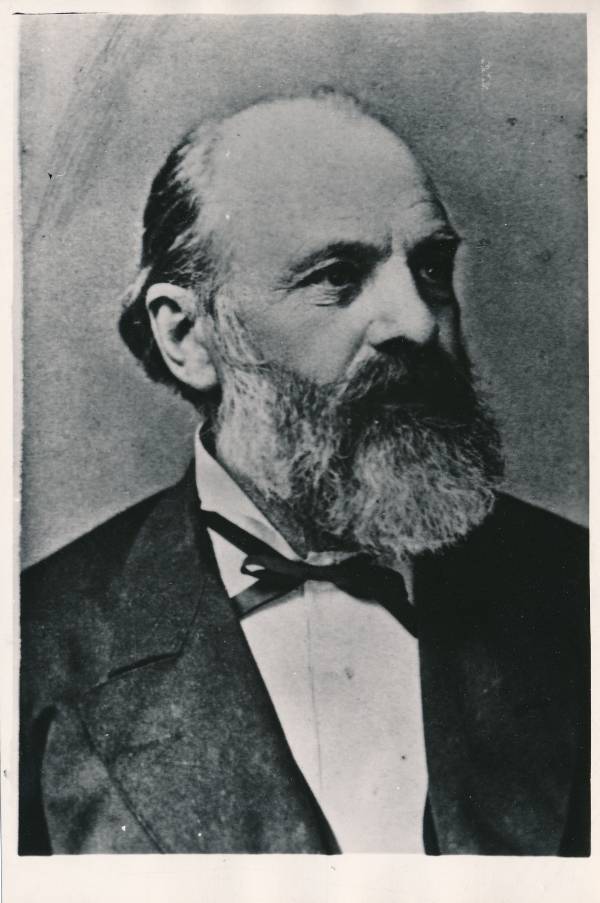 Portreefoto. TÜ Kohaliku õiguse professor Oswald Karl Alexander Schmidt (1823–1890). 19. sajand.