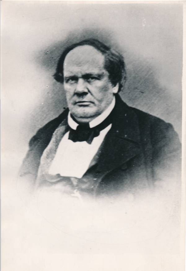 Portreefoto. TÜ Kohaliku õiguse professor Carl Eduard Erdmann (1841-1898). 19. sajand.