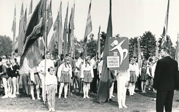 Tartu Laste III spordimängud. Tamme staadion, 1971.a.