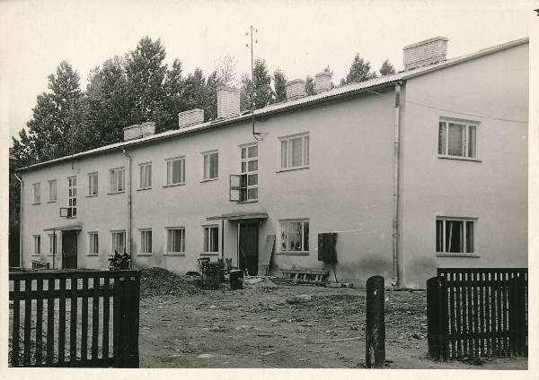 Vana elamu ümberehitus (Vanemuise t). Tartu, 1971.