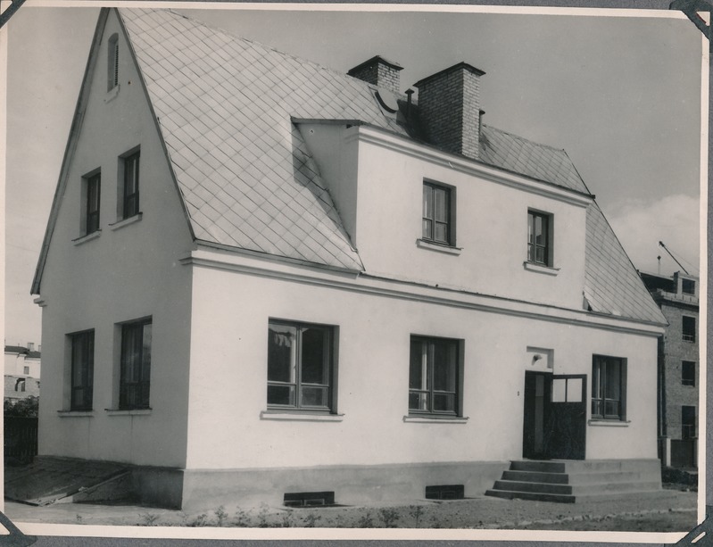 Lastesõim (Akadeemia t). Tartu, 1960.