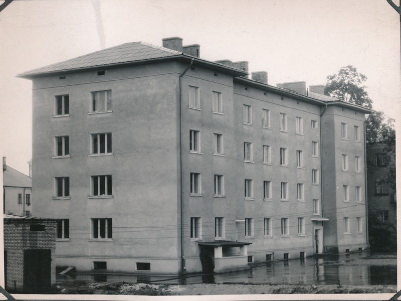 Tartu Tööstuskombinaadi elamu. Tartu, 1960.