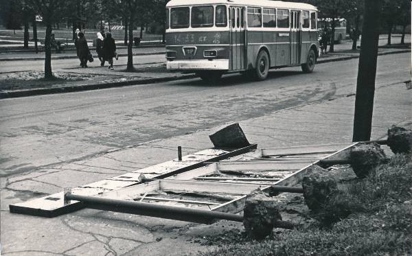 1967. a. augustikuu torm, tormikahjustused linnaliinide bussijaamas. Tartu