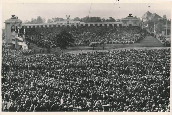 IX laulupidu, laululava ja publik. Tallinn, 1928.