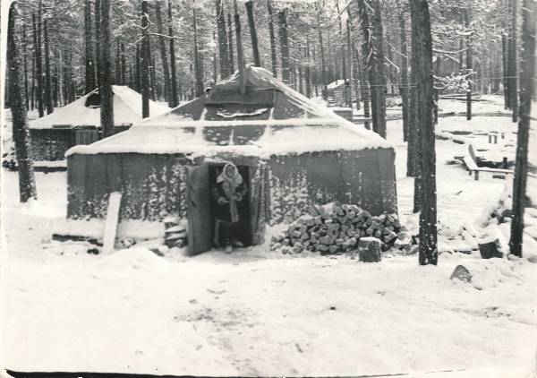 BAM. Ehitustööd Baikal-Amuuri magistraalil. Talvine telklaager. Novõi Uojan, 1975-1976.a.