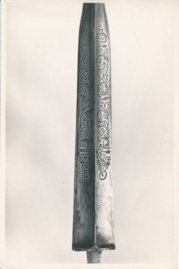 Tartu Linnamuuseumi fondis olev mõõk nr 2009.