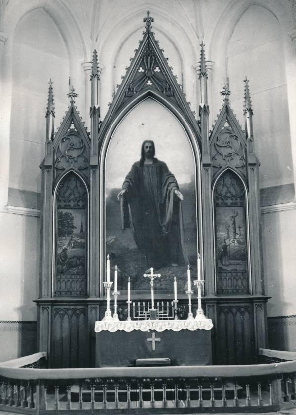 Tartu kirikutes leiduvad kultusesemed. Tiibaltar Peetri kirikus, Narva mnt 104. 1976.a.