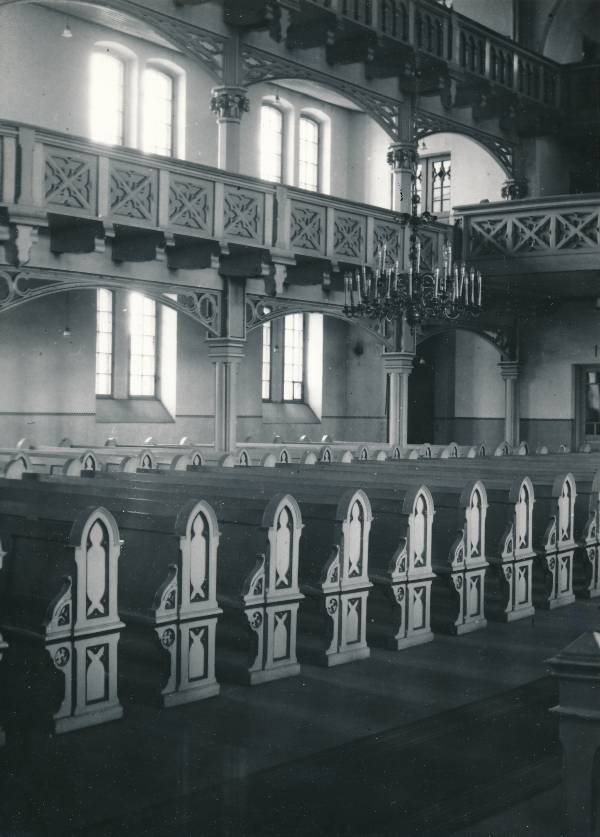 Tartu kirikutes leiduvad kultusesemed. Sisevaade Peetri kirikus, Narva mnt 104. 1976.a.