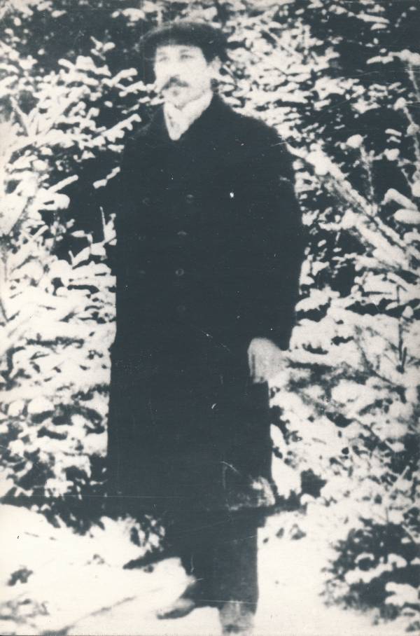 Portreefoto. Revolutsioonilise liikumise tegelane M.Aitsam. 1913.a.