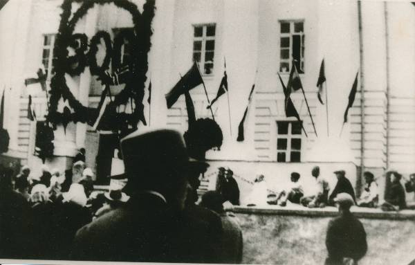 Tartu Ülikool. Peahoone 300. aasta juubelipidustuste ajal. 30.06.1932.a.