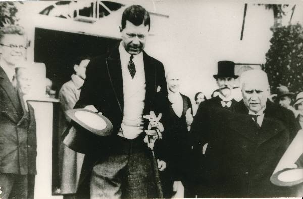 Tartu Ülikool. Rootsi kroonprints Gustaf VI Adolf 300. aasta juubelipidustustel. 30.06.1932.a.