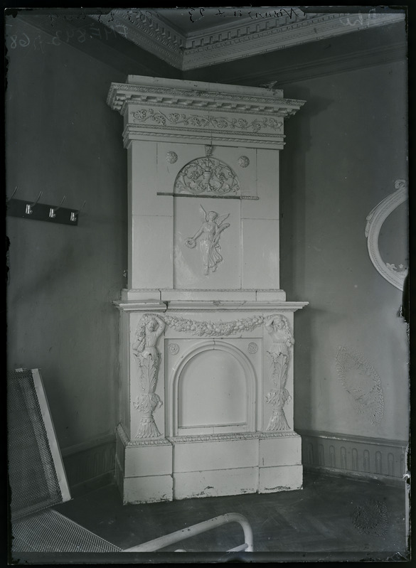 Klaasnegatiiv. Narva 23, ahi saalis. Tartu, 1953.