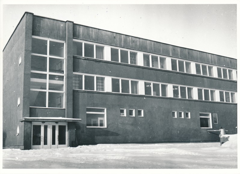 TRÜ. Aero-ionisatsiooni ja elektroaerosoolide laboratooriumi hoone (Leningradi mnt 2). Tartu, 1977.