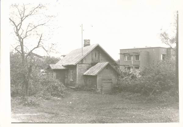 Maarjamõis. Teenijatemaja 1977a.