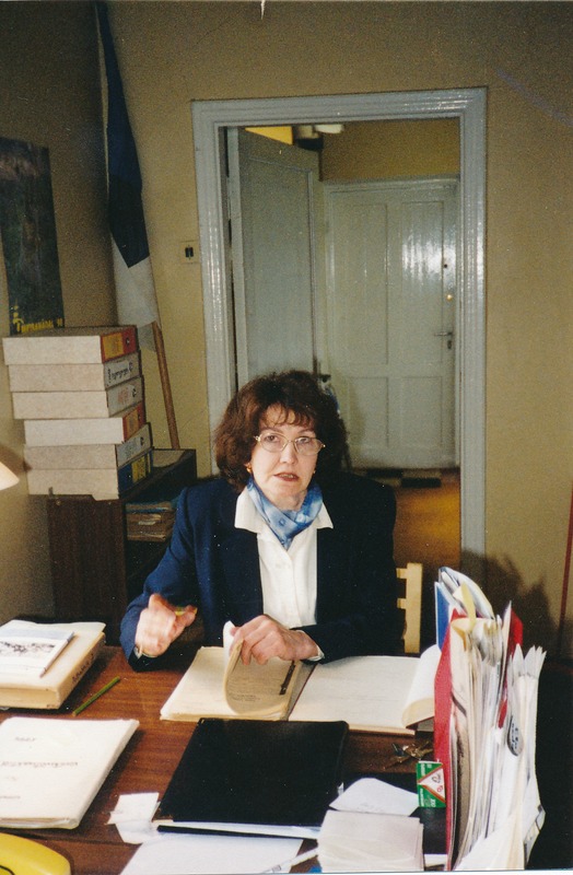 Tartu linnamuuseumi peavarahoidja Teesi Kivivare, 3.05.1999. Foto Silja Paris.