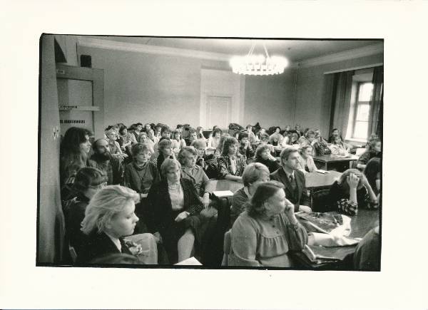 Karl Ristikivi päev 1988a. Kuulajad Veski nim auditooriumis.