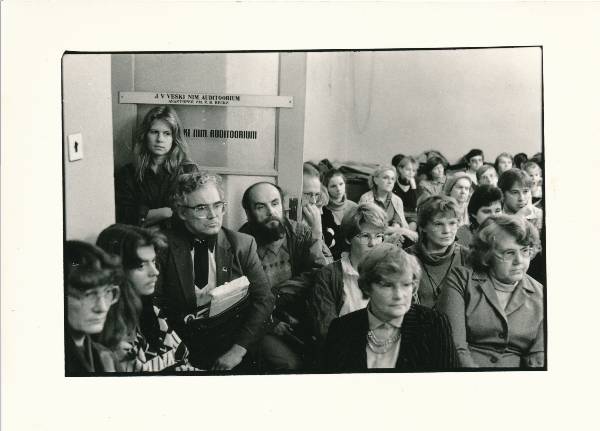 Karl Ristikivi päev 1988a. Kuulajad Veski nim auditooriumis.