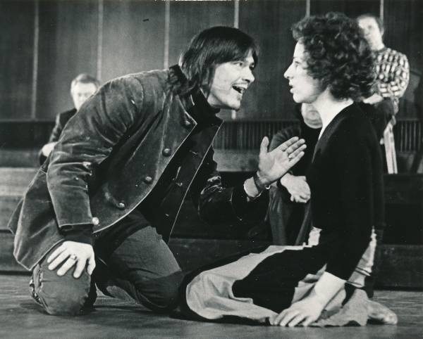 Teater Vanemuine. Näitlejad Jaan Kiho ja Silvi Ait-Pukk näidendiproovis. Tartu, 1981.