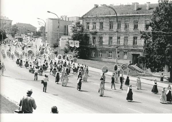 Gaudeamus X Vilniuses 1988a. Pidulik rongkäik.
