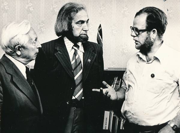 TRÜ Zooloogia ja Botaanika Instituut, vasakult  Eerik Kumari, Toomas Sutt, A. H. Joensen (Taani). Tartu, 1981.