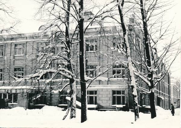 Tartu Kliiniline Haigla. Sünnitusmaja Toomemäel, Lossi tn. 12.1981.a.