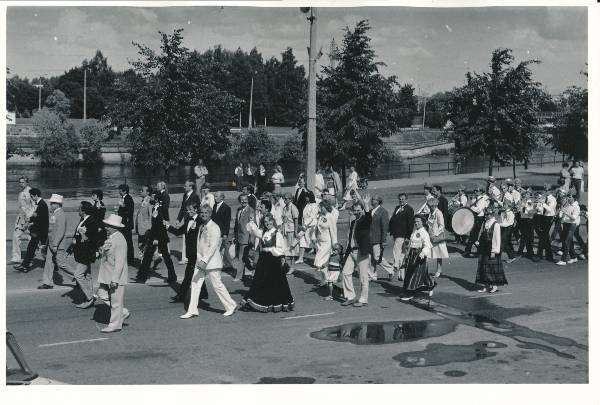 III Poistekooride laulupidu. Tartu, 06.1986.a.